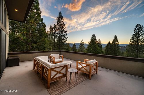 1728 Dream Maker, Portola, CA, 96122 | Card Image