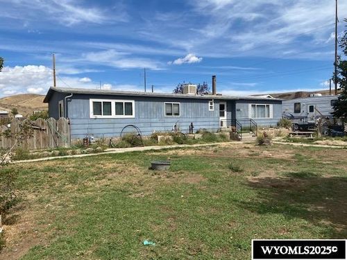 3910 Johnson Way, Green River, WY, 82935-9609 | Card Image