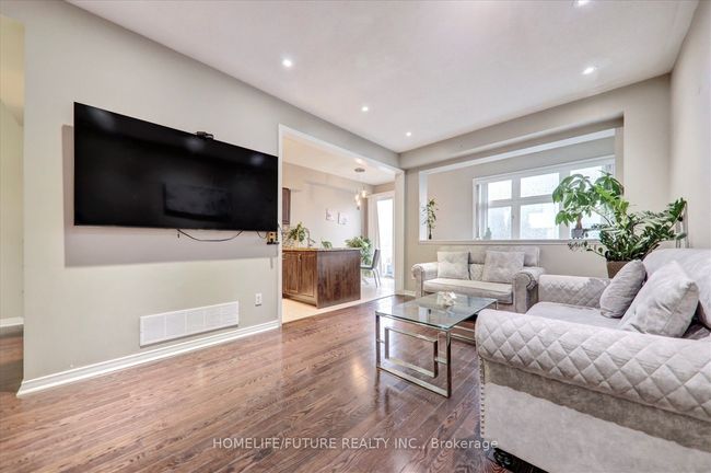123 Silverwood Cir, House attached with 4 bedrooms, 4 bathrooms and 1 parking in Ajax ON | Image 9