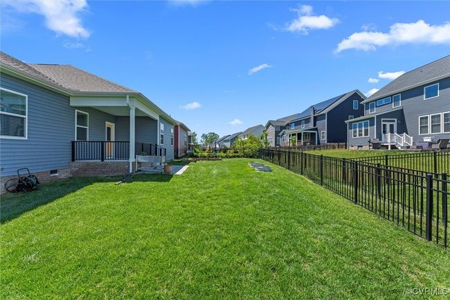 View of yard featuring a residential view | Image 47