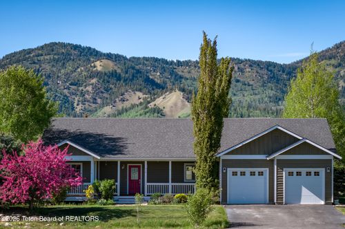 216 Columbine St, Alpine, WY, 83128 | Card Image