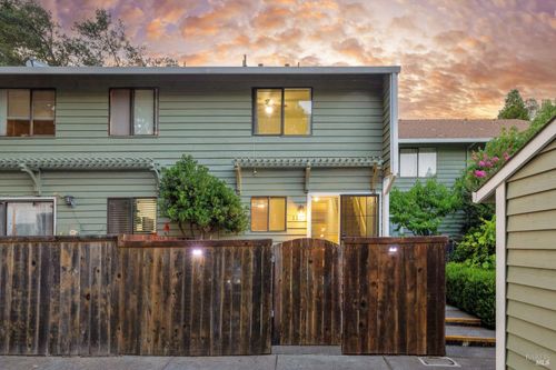 111 Vista View Drive, Cloverdale, CA, 95425 | Card Image