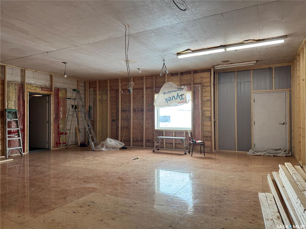 Commercial Sale in Lintlaw 4