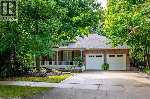 48 Pintail Dr, Elmira, ON, N3B3K9 | Card Image