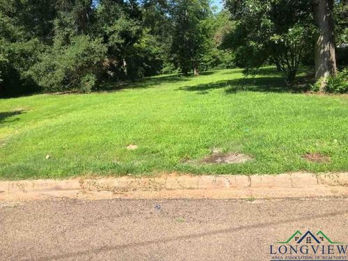 127 Sidney St, Longview, TX, 75602-1107 | Card Image