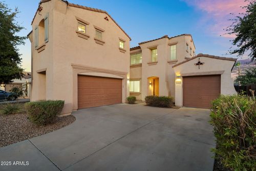 637 E Indian Wells Pl, Chandler, AZ, 85249-6953 | Card Image