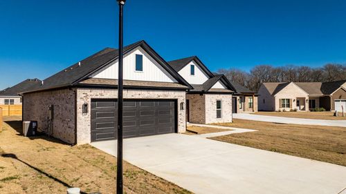 7 Songbird Cove, Greenbrier, AR, 72058 | Card Image