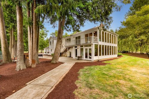 9067 Sunrise Rd, Custer, WA, 98240-9616 | Card Image