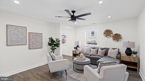 4 Blister St, MIDDLE RIVER, MD, 21220-4605 | Card Image