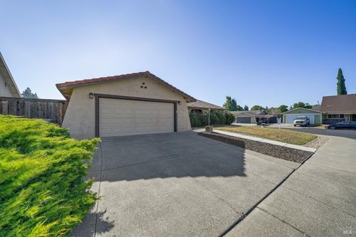 2132 Trinidad Pl, Fairfield, CA, 94534-1727 | Card Image