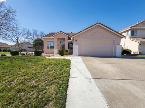 300 Perkins Ct, Suisun City, CA, 94585-4138 | Card Image