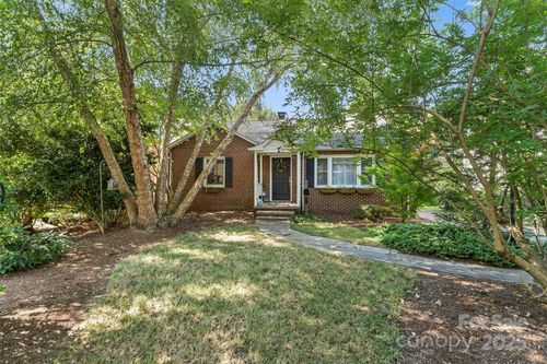 258 Broad St, Marion, NC, 28752-4517 | Card Image
