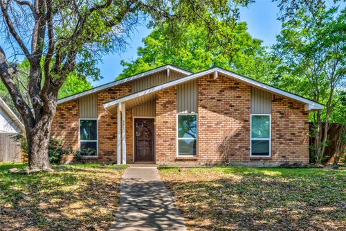 921 Middle Cove Dr, Plano, TX, 75023-4918 | Card Image