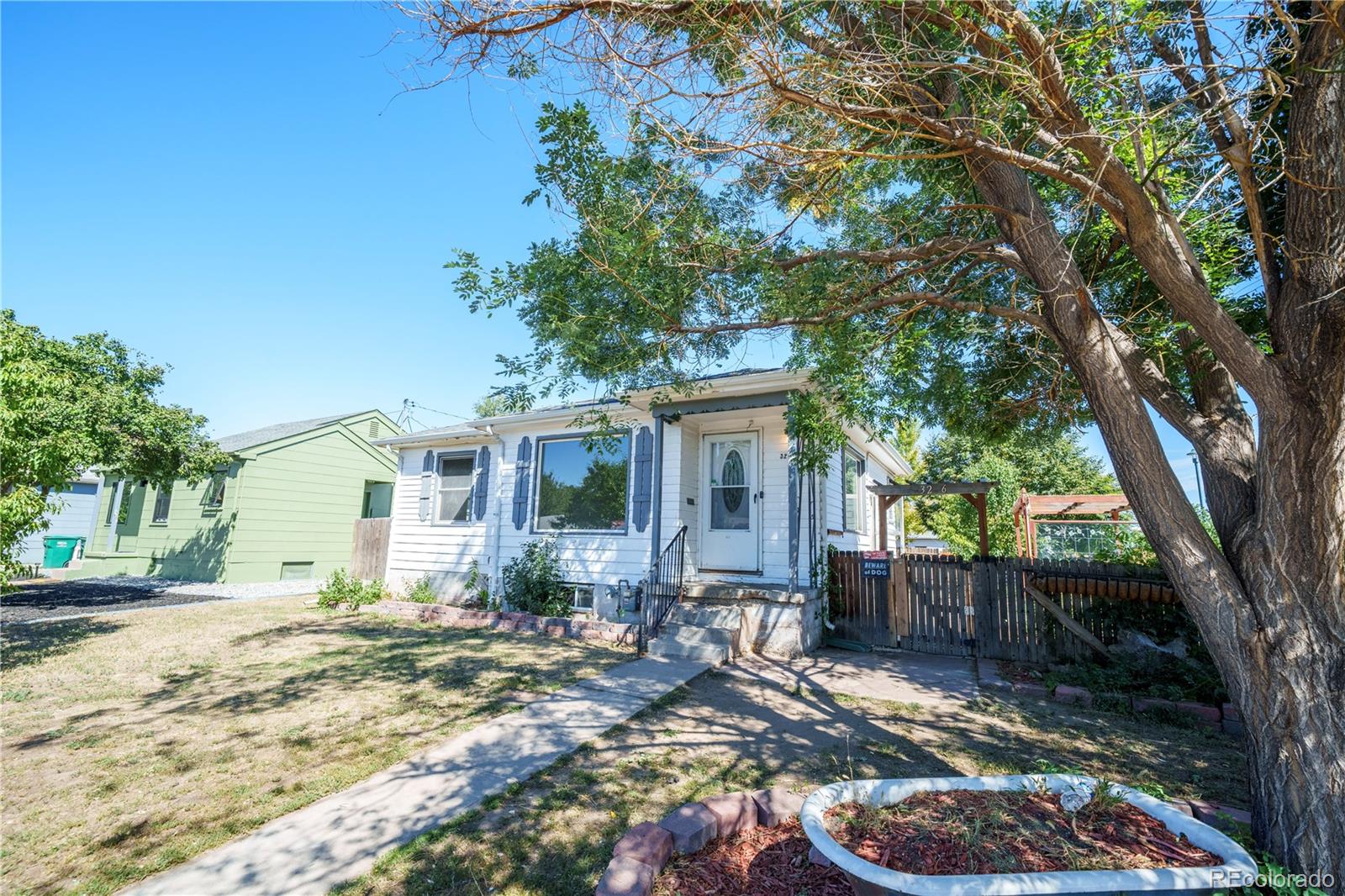 Fox St, Englewood, CO 80110