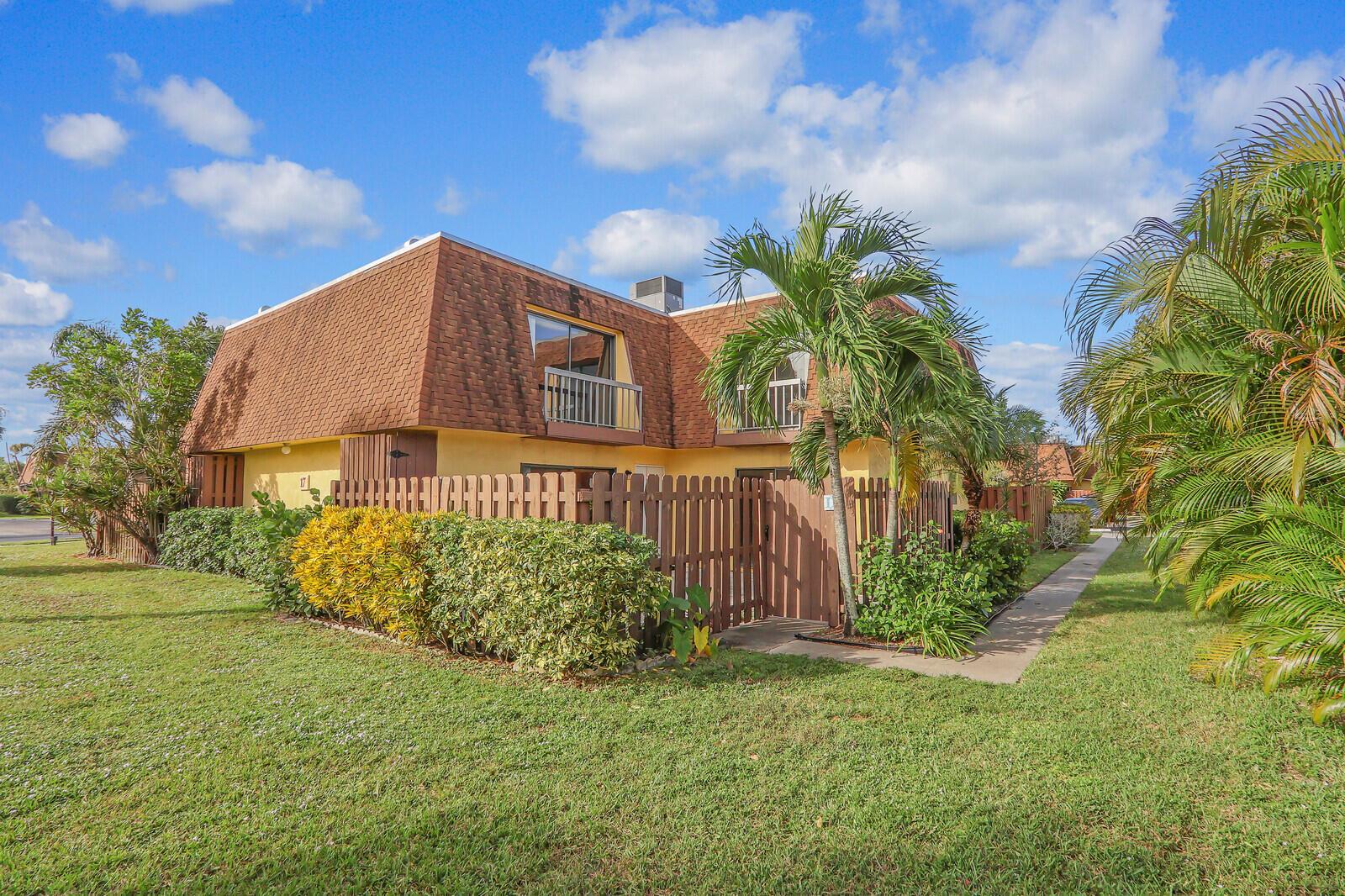 17D 110 N Delaware Boulevard, For Sale in Jupiter Zoocasa