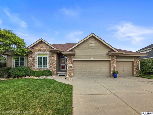 15664 King Street, Bennington, NE, 68007 | Card Image