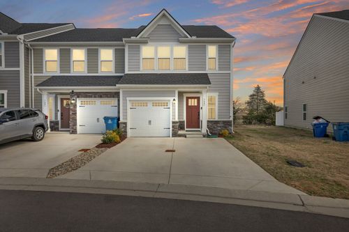 733 Lipizanner Ln, Smyrna, TN, 37167-6319 | Card Image