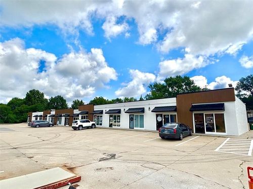 11109-11129 N Oak Trfy, Kansas City, MO, 64155-1167 | Card Image