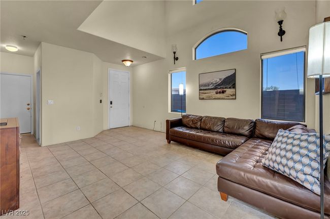 8421 Cheerful Brook Ave, House other with 5 bedrooms, 3 bathrooms and null parking in Las Vegas NV | Image 13
