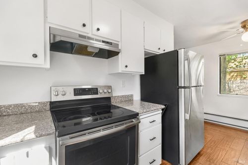 269 Marin Valley Dr, Novato, CA, 94949-6764 | Card Image
