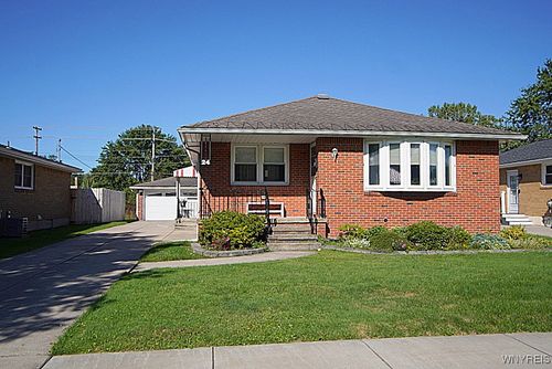 24 Lorry Dr, West Seneca, NY, 14224-2317 | Card Image