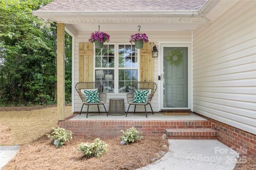 3100 Hickory Grove Dr, Monroe, NC, 28110-8540 | Card Image