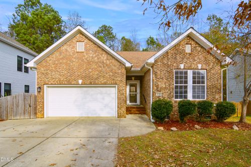 2138 Gillwell Ln, Fuquay-Varina, NC, 27526-5361 | Card Image