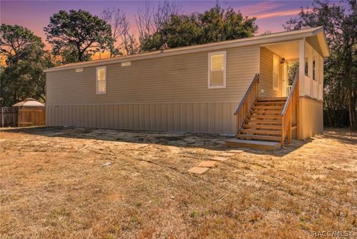 8250 W Fairoak Ct, Crystal River, FL, 34428-5921 | Card Image