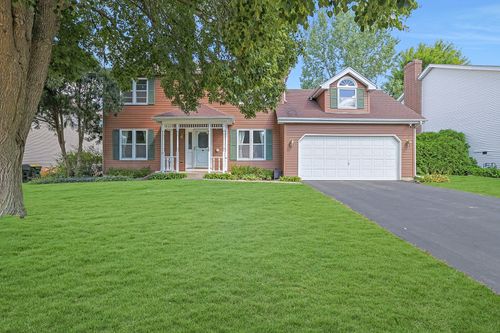 326 Alicia Dr, Cary, IL, 60013-2247 | Card Image