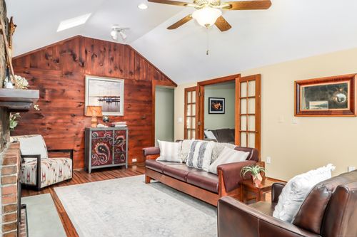 5 Birch Ln, New Milford, CT, 06776-4701 | Card Image