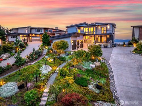 3943 Rock Ridge Pkwy, Anacortes, WA, 98221-4515 | Card Image