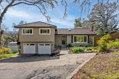 1891 Deerwood Drive, Ukiah, CA, 95482 | Card Image