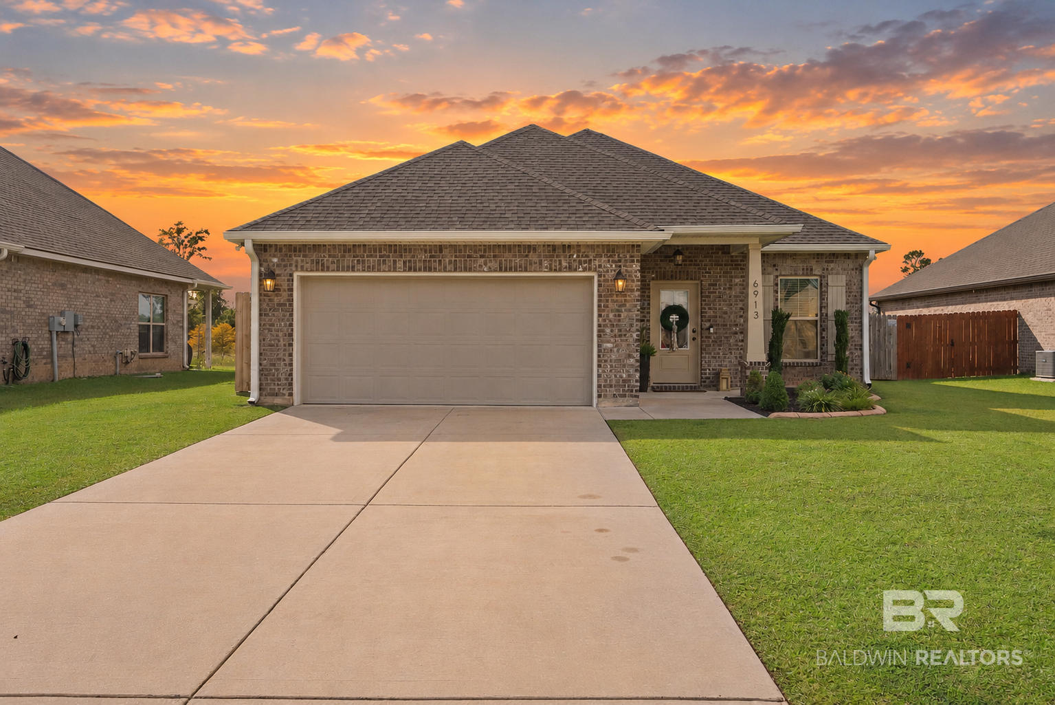 6913 Summerset Dr, For Sale in Gulf Shores - eXp Realty