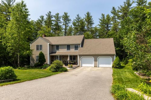 9 Strout Ln, Durham, NH, 03824-3206 | Card Image