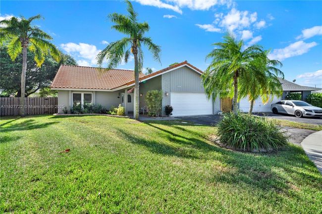 9381 Nw 41 St Pl, House other with 4 bedrooms, 3 bathrooms and null parking in Sunrise FL | Image 36