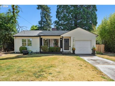 3220 Sw 121 St Ave, House other with 2 bedrooms, 1 bathrooms and 1 parking in Beaverton OR | Image 1