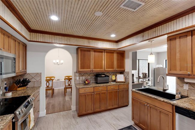 Kitchen | Image 15