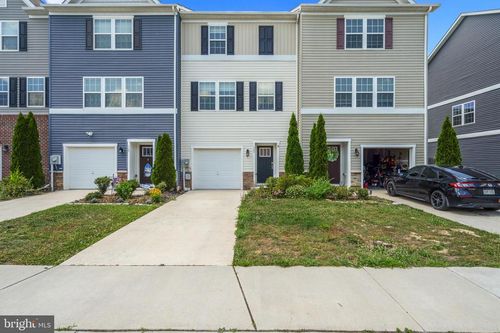 123 Vespucci Ln, MARTINSBURG, WV, 25404-1803 | Card Image