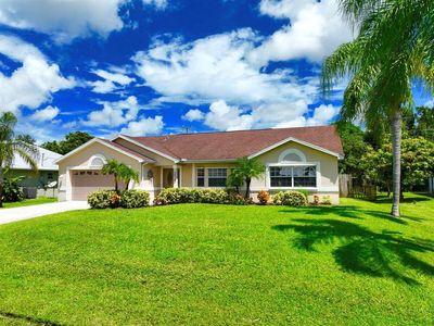 2859 Se Eagle Drive, House other with 3 bedrooms, 2 bathrooms and null parking in Port St Lucie FL | Image 3