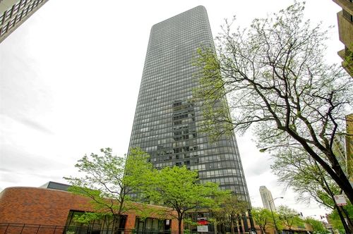5108-5415 Sheridan Rd, Chicago, IL, 60640-7412 | Card Image