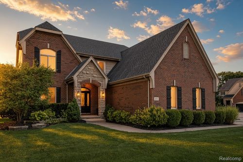 48850 Austrian Pine Drive, Macomb Township, MI, 48044 | Card Image