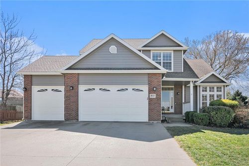 18125 Cypress Bnd, Basehor, KS, 66007-7382 | Card Image