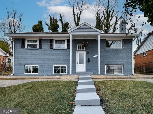 main-level-8106 Murray Hill Dr, FORT WASHINGTON, MD, 20744-4447 | Card Image