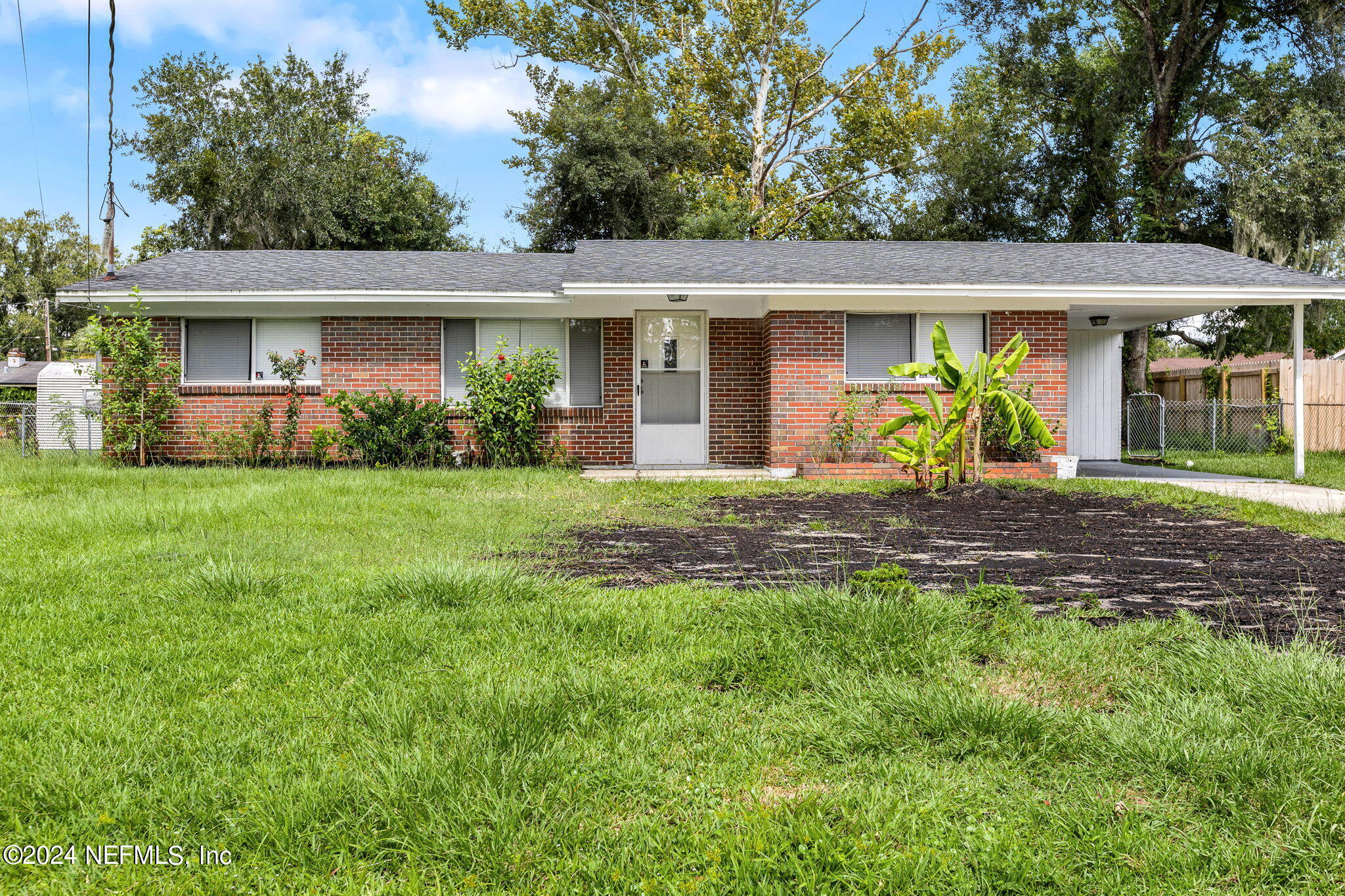 Dostie Dr, Jacksonville, FL 32209