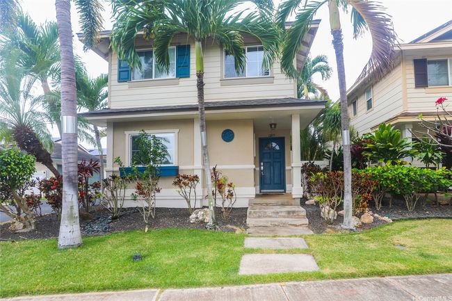 Front view of house. | Image 25