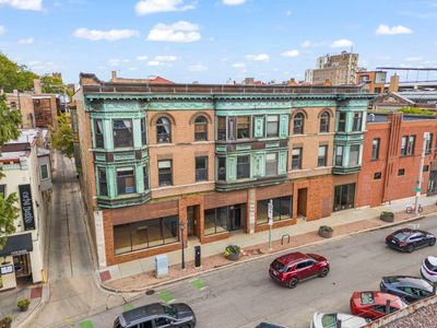 Beautifull building in the heart of Downtown Oak P | Image 1