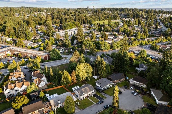 912 Seacrest Crt, House other with 6 bedrooms, 3 bathrooms and 3 parking in Port Moody BC | Image 29