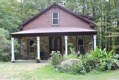 176 Tinmouth Pond Road, House other with 2 bedrooms, 1 bathrooms and null parking in Tinmouth VT | Image 2