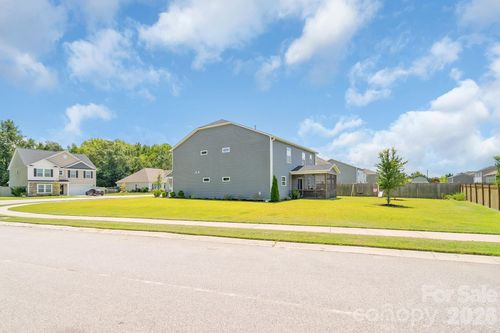 45 Ridge Circle Dr, Camden, SC, 29020-4271 | Card Image