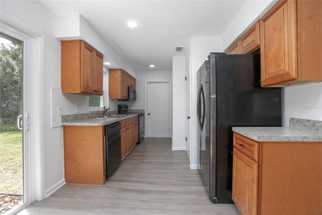 Kitchen to Garage | Image 7